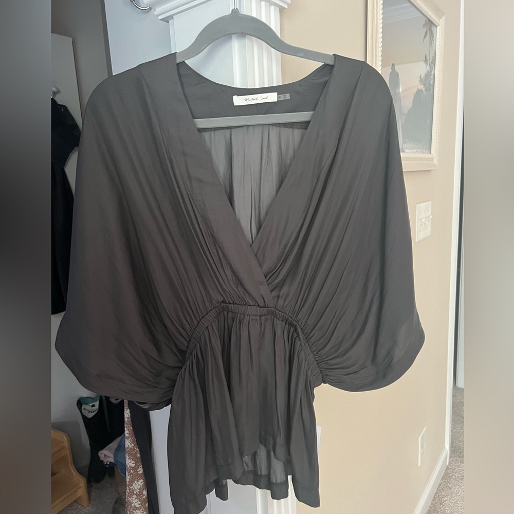 NWT Mustard Seed top, charcoal gray Size M